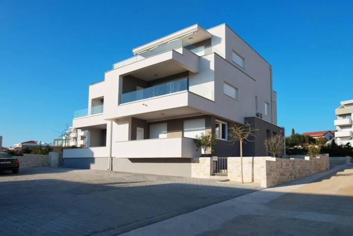 Blue Sky, Modern Sea View Apartment 노바야 외부 사진