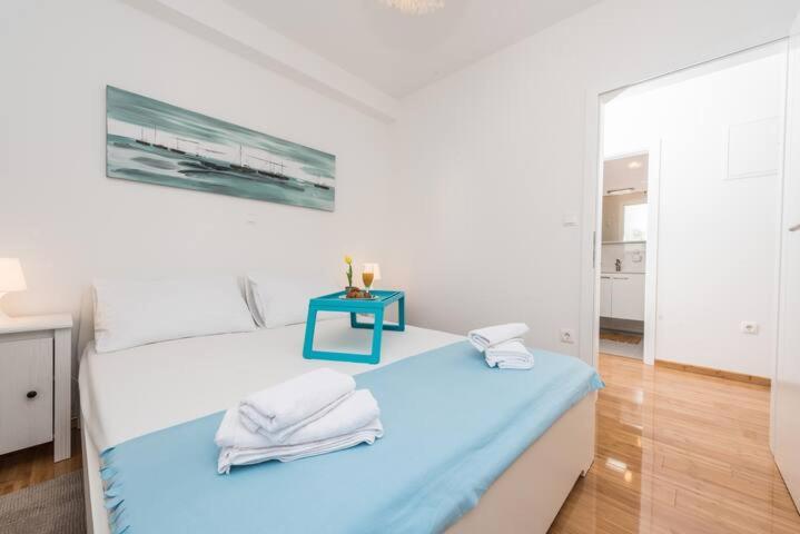 Blue Sky, Modern Sea View Apartment 노바야 외부 사진